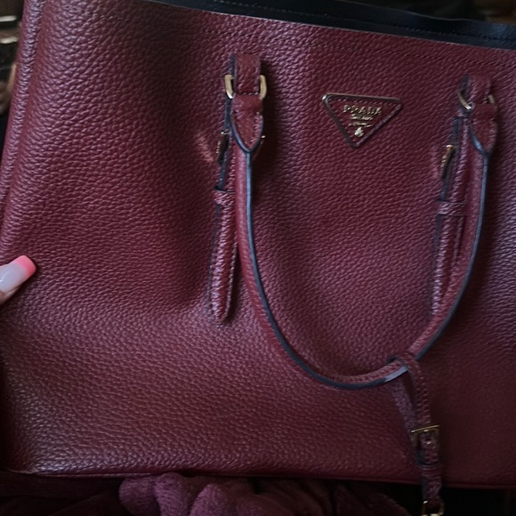 Red Prada - Picture 4 of 7